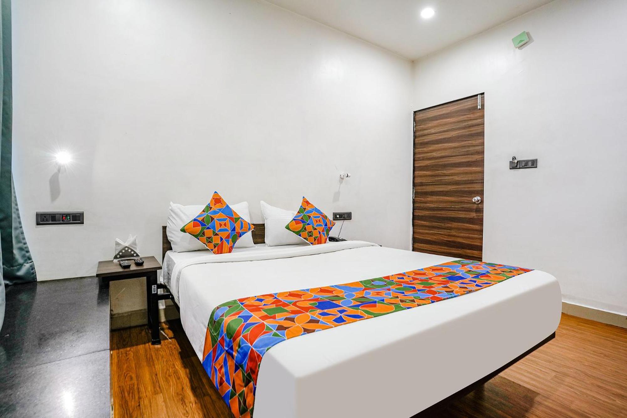 Fabhotel Lotus I Szúrat Kültér fotó